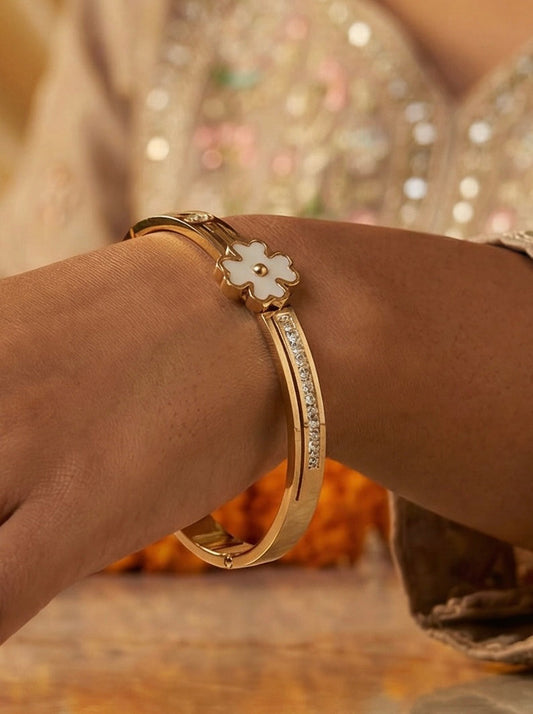 Minimalist Rose Gold Bracelet – Stainless Steel Waterproof