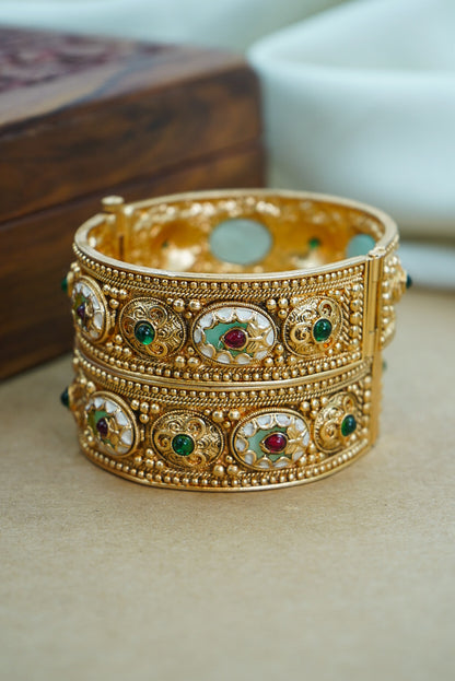 Premium Heritage Kada